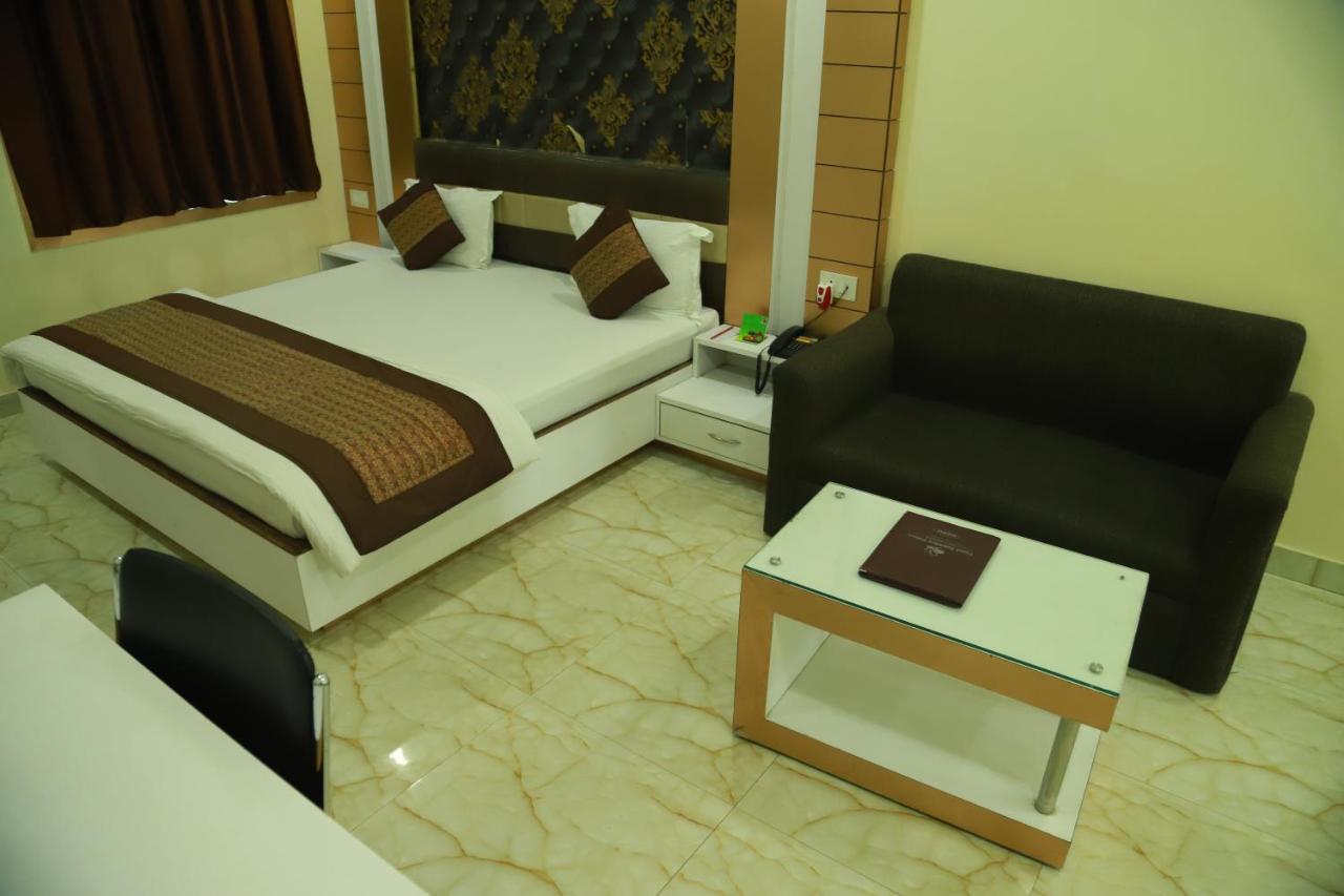 Hotel Sukhdeo Palace Gaya Exteriér fotografie